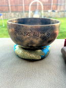 Full Moon Singing Bowl with Cushion and Mallet, 5 inch